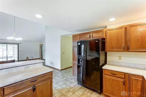 4239 Midfield St, Springfield, OH 45503 photo 12