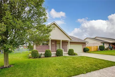 4239 Midfield St, Springfield, OH 45503
