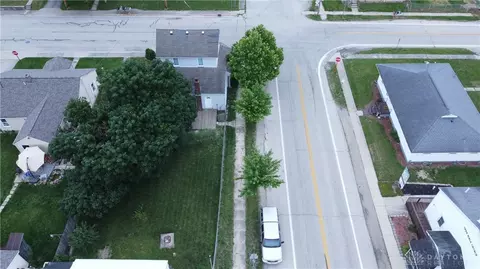 592 Pearl St, Ithaca, OH 45304 photo 6