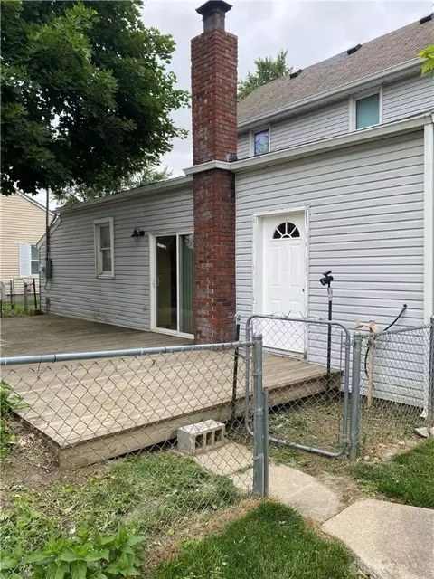 592 Pearl St, Ithaca, OH 45304 photo 9