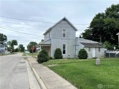 592 Pearl St, Ithaca, OH 45304 photo 11