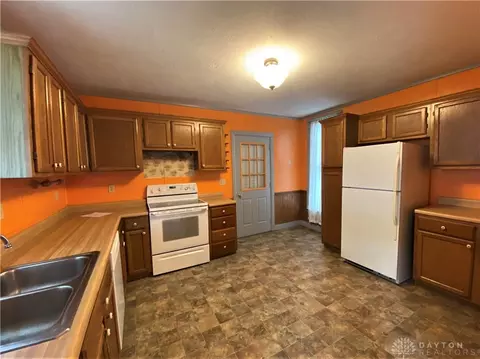 592 Pearl St, Ithaca, OH 45304 photo 15