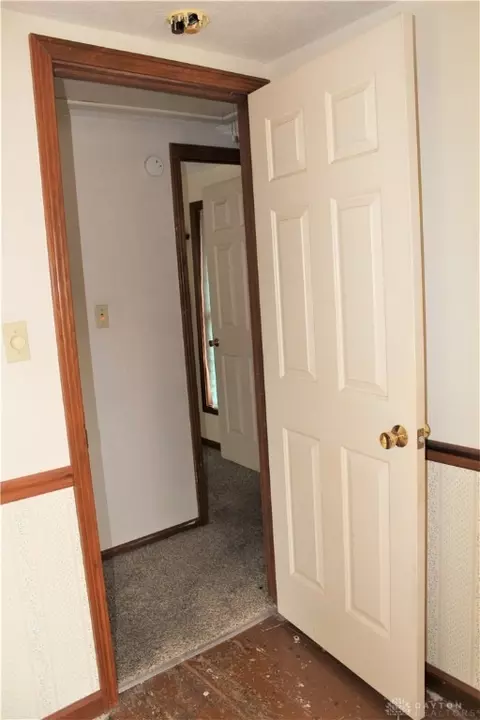 592 Pearl St, Ithaca, OH 45304 photo 37