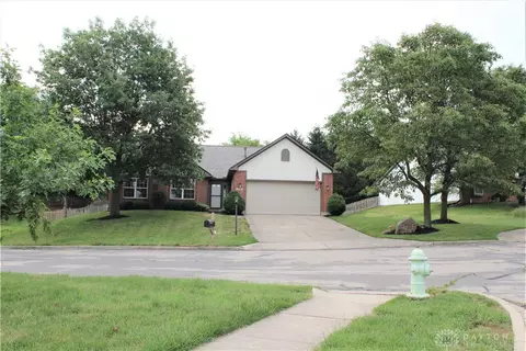 1175 Whitetail Dr, Fairborn, OH 45324