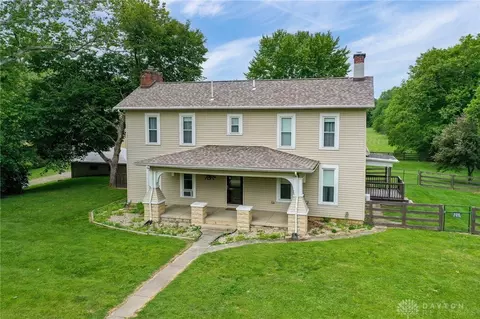 989 Stevenson Rd, Xenia, OH 45385