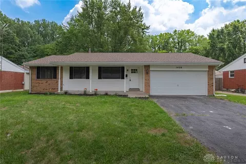 1426 Wedgewood Dr, Fairborn, OH 45324