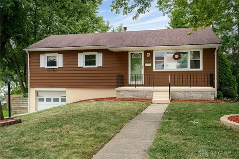 2833 Nacoma Pl, Kettering, OH 45420
