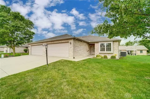 323 Kristina Lynn Pl, Englewood, OH 45322