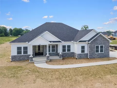 2181 Northbridge Trl, Troy, OH 45373
