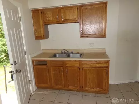 1790 Ashbrook Dr, Cincinnati, OH 45238 photo 6