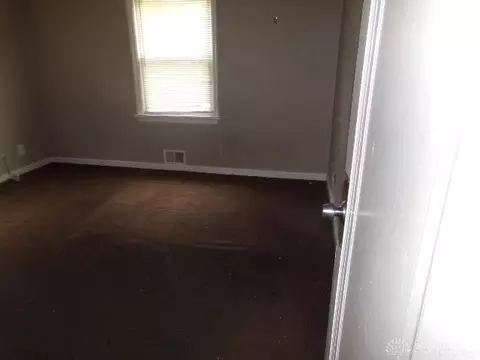 1790 Ashbrook Dr, Cincinnati, OH 45238 photo 9