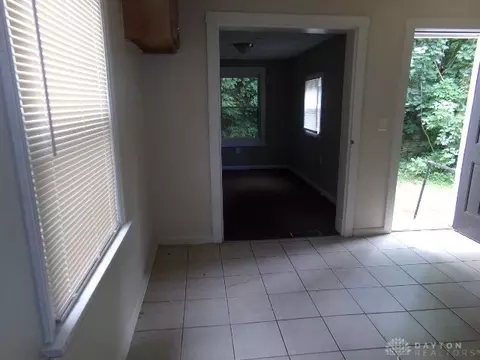 1790 Ashbrook Dr, Cincinnati, OH 45238 photo 5