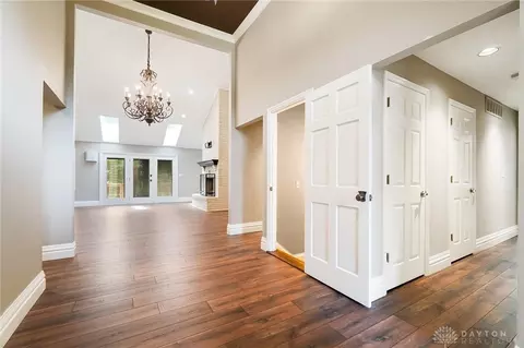 897 Highpoint Dr, Springboro, OH 45066 photo 7