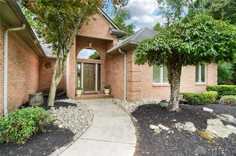 897 Highpoint Dr, Springboro, OH 45066 photo 3