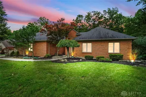 897 Highpoint Dr, Springboro, OH 45066 photo 2