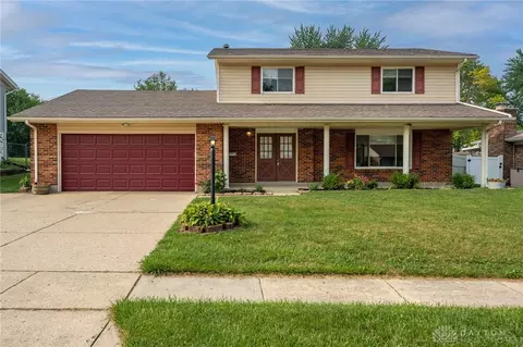 239 Chatham Dr, Fairborn, OH 45324