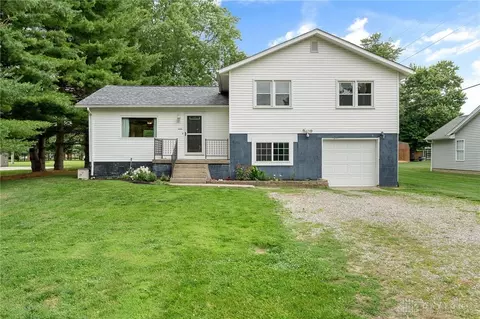 4010 Apache Trl, Jamestown, OH 45335
