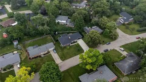 4256 Schrubb Dr, Kettering, OH 45429 photo 3