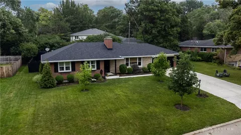 4256 Schrubb Dr, Kettering, OH 45429