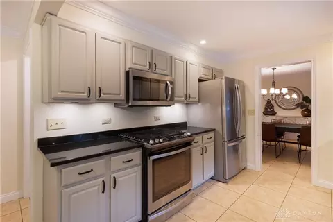 4256 Schrubb Dr, Kettering, OH 45429 photo 17