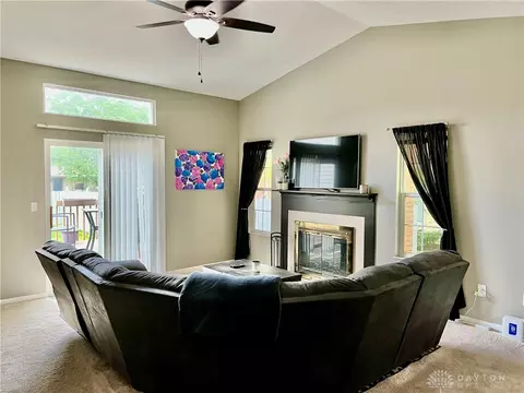1015 Skylight Cir, Dayton, OH 45458 photo 7
