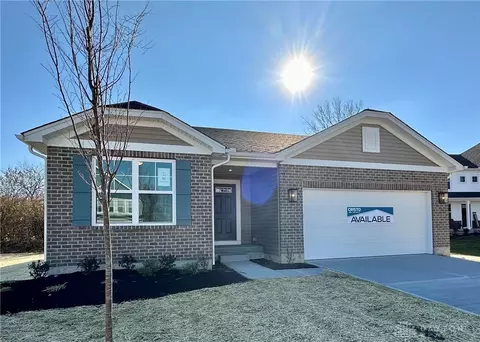 82 Meadowgate Ct, Farmersville, OH 45325