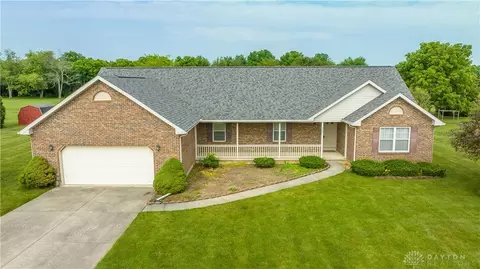 227 Shaw Rd, Englewood, OH 45322