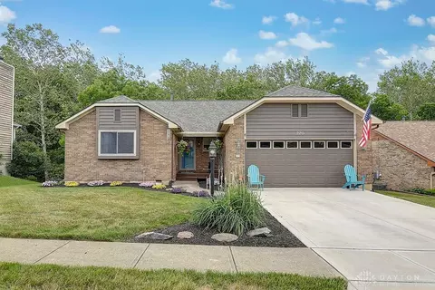220 Foliage Ln, Springboro, OH 45066