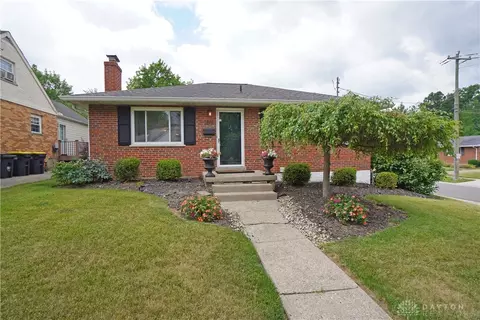7801 Greenbriar Ln, Madeira, OH 45243