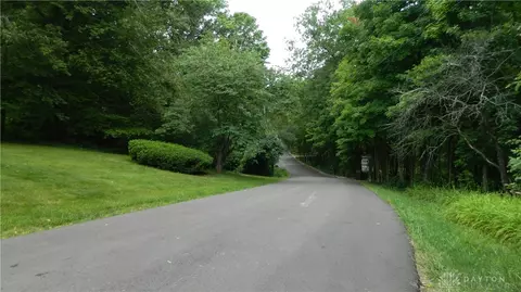 2807 Poplar Dr, Springfield, OH 45504 photo 9