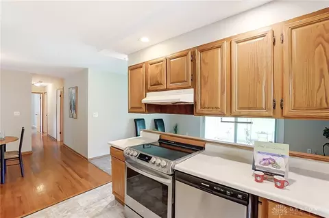 1065 Georgian Dr, Kettering, OH 45429 photo 8