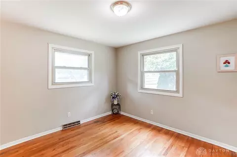 1065 Georgian Dr, Kettering, OH 45429 photo 16