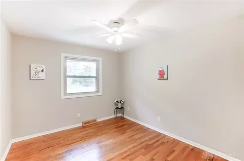 1065 Georgian Dr, Kettering, OH 45429 photo 21
