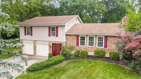 110 Terrace Villa Dr, Dayton, OH 45459