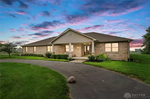 5423 Fletcher Chapel Rd, Springfield, OH 45502