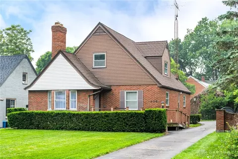 406 Harman Blvd, Oakwood, OH 45419