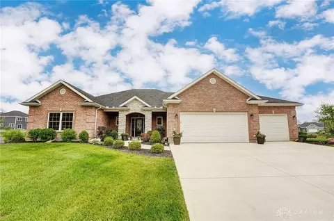 1247 Cole Harbor Dr, Troy, OH 45373