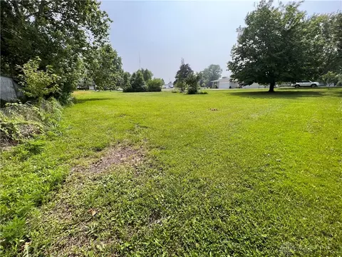 1686 Parkridge Dr, Springfield, OH 45506 photo 5