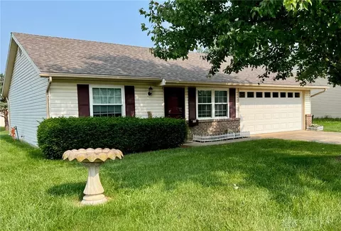 2911 Caldwell St, Springfield, OH 45503
