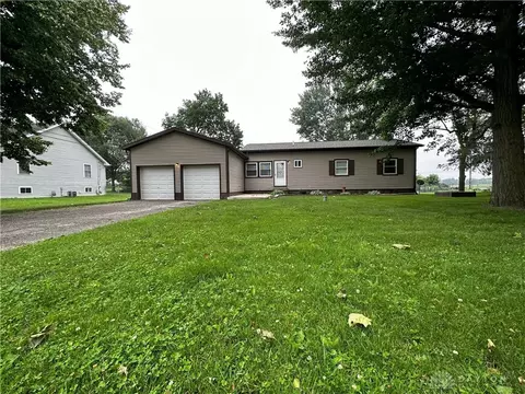 3167 Uplands Dr, Springfield, OH 45506 photo 2