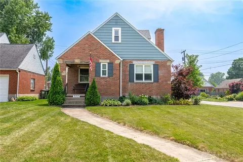300 Lewiston Rd, Kettering, OH 45429