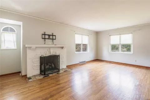 300 Lewiston Rd, Kettering, OH 45429 photo 5