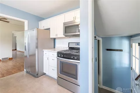 300 Lewiston Rd, Kettering, OH 45429 photo 11