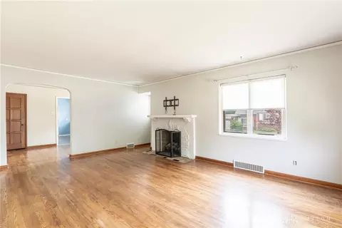 300 Lewiston Rd, Kettering, OH 45429 photo 4