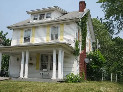 1728 Radcliff Rd, Dayton, OH 45406