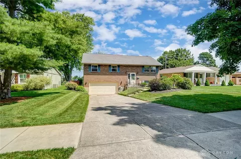 225 Lincoln Park Blvd, Kettering, OH 45429