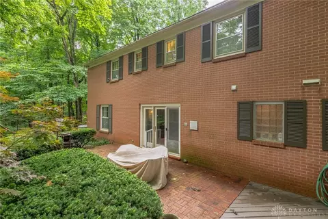 2360 Adirondack Trl, Kettering, OH 45409 photo 4