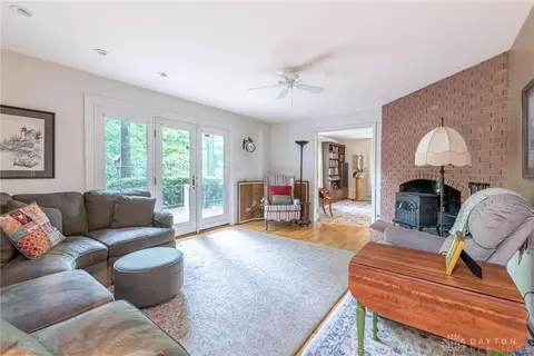2360 Adirondack Trl, Kettering, OH 45409 photo 9