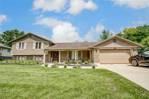 1326 Claycrest Rd, Vandalia, OH 45377