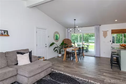 214 W Spring Valley Pike, Centerville, OH 45458 photo 9